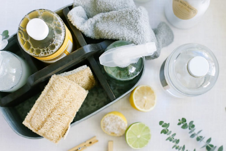 9 domácich návodov na výrobu čistiacich prostriedkov