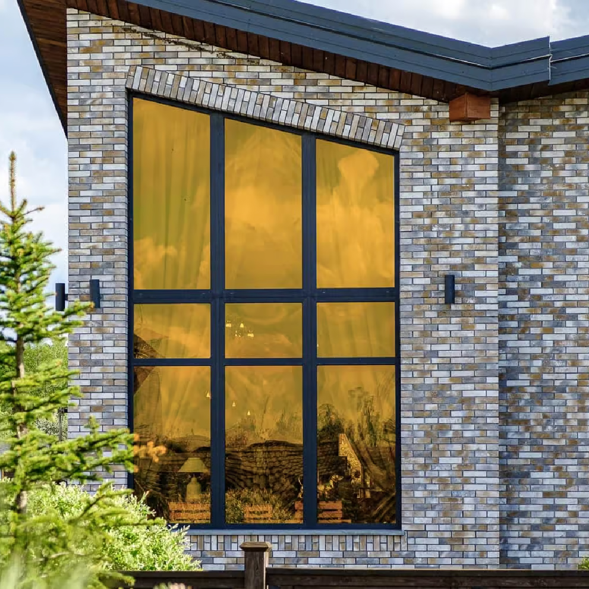 Prečo sú okenné fólie lepšie ako žalúzie a závesy